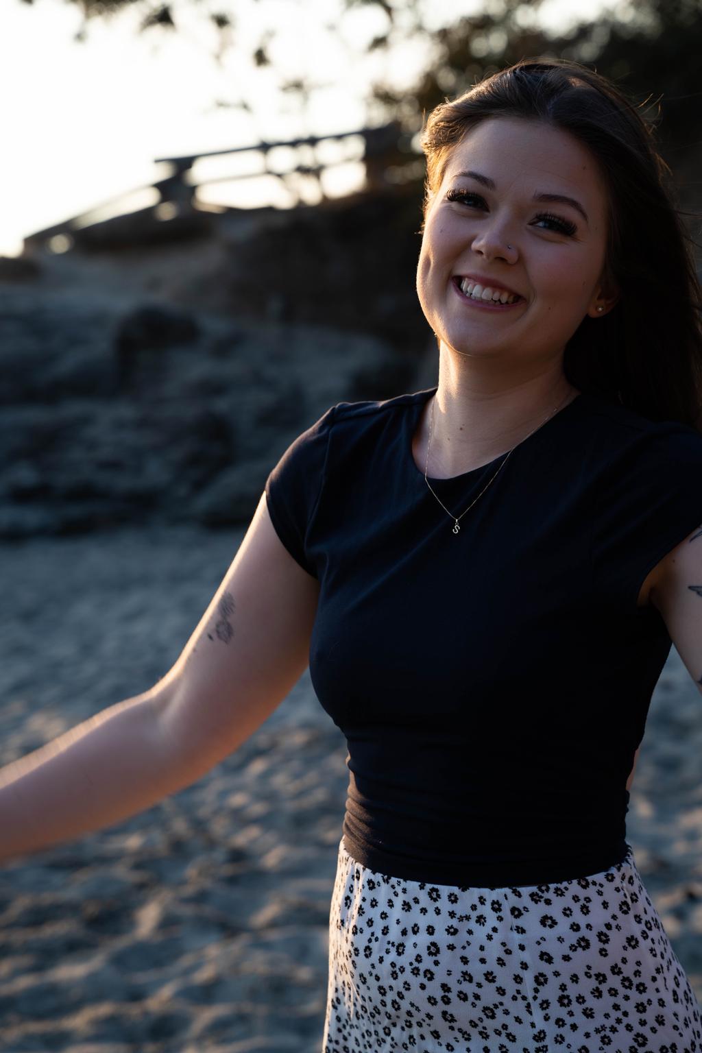 Sam At The Beach | JON TAKES PICTURES