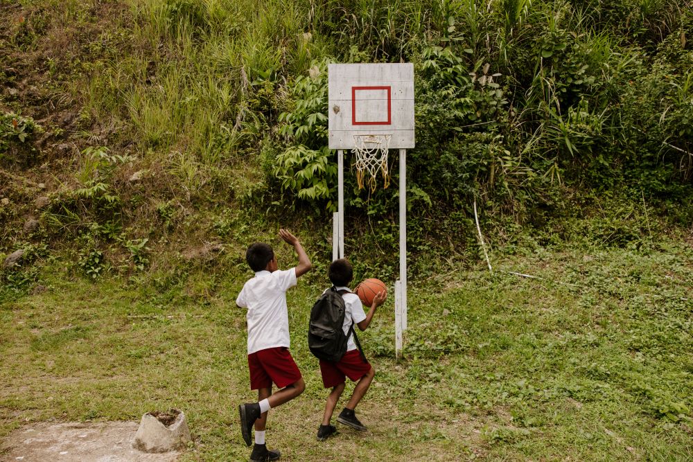 health-project-Wana-children-playing-basketball.jpg