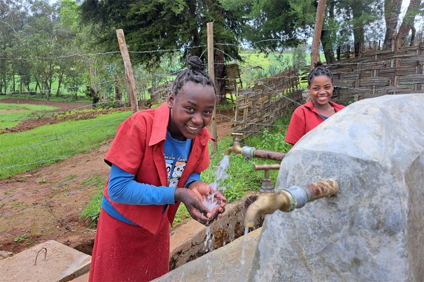 amarech-at-the-water-tap