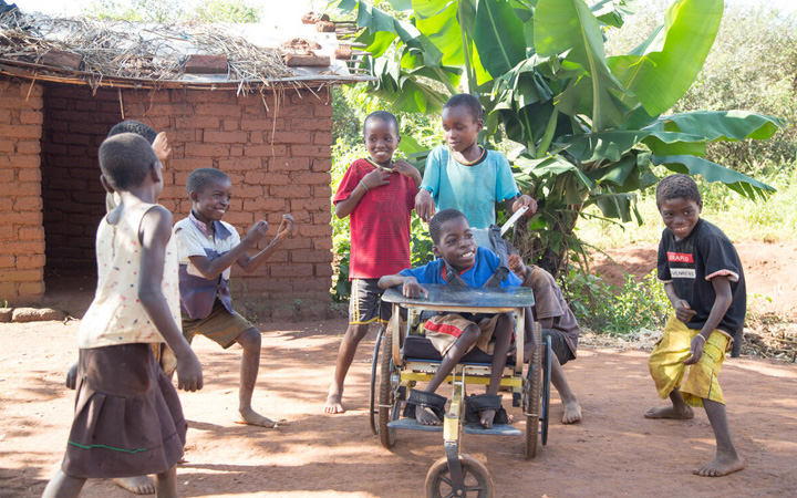 social-justice-guide-group-of-children-playing