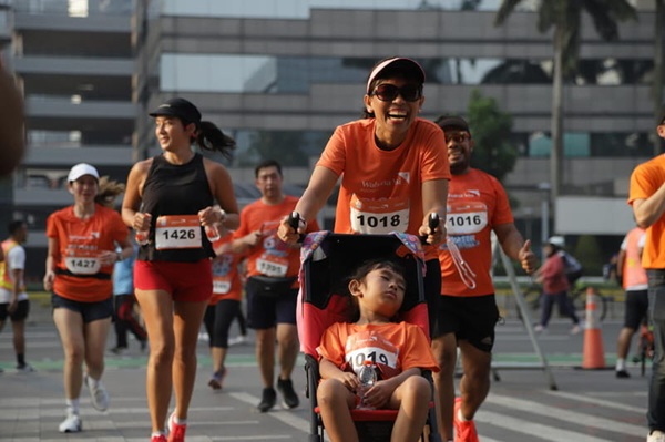 Global 6K run organized by World Vision Indonesia.