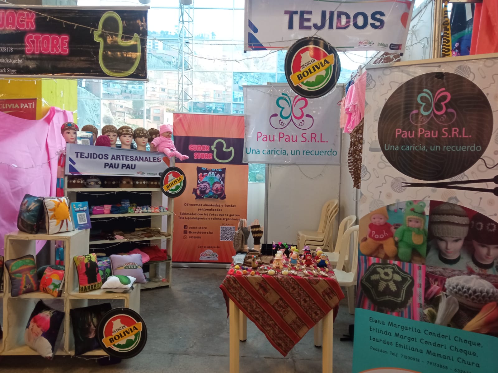 Les produits PAU PAU sont vendus lors d'une foire locale