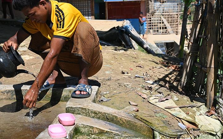 Refugee crisis in Myanmar