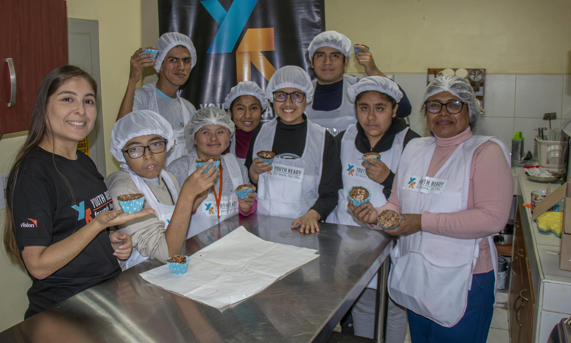 FOTO # 2 TALLER DE REPOSTERÍA EN OMAPED.jpg