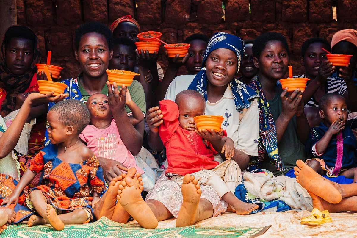 food-these-bowls-bring-smiles-full-bellies.jpg